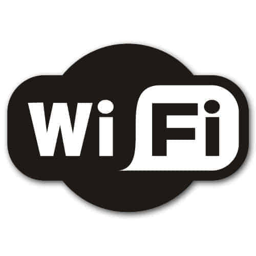 Встроенный Wi-Fi модуль даёт возможность подключения к сетям Интернет привычным способом